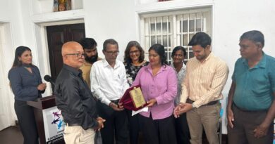 ‘Dharmasiri Lankapeli’, the veteran trade union leader in the media field..