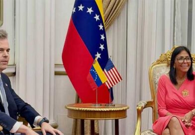 No to the US theft of Venezuelan oil! Trump, his companies and his administrators out of Venezuela
